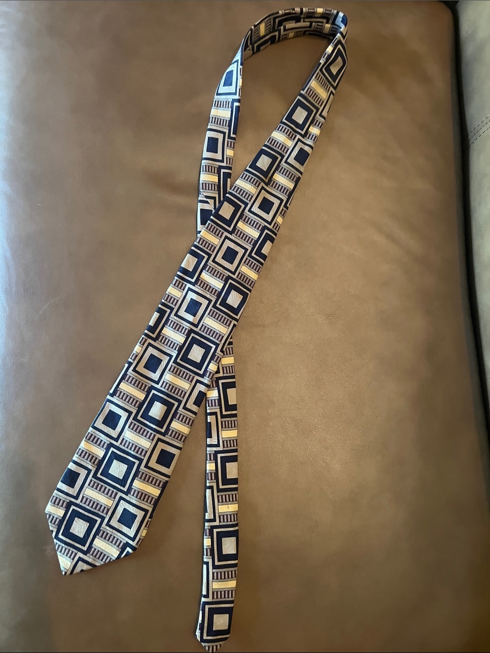 Nordstrom Robert Talbott Navy and Gold Geometric Silk Tie